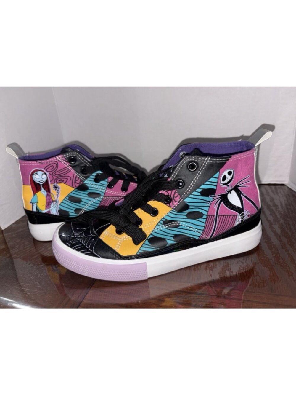 Disney Nightmare Before Christmas Ground Up High Top Sneaker Women Size 6 New - Picture 6 of 9